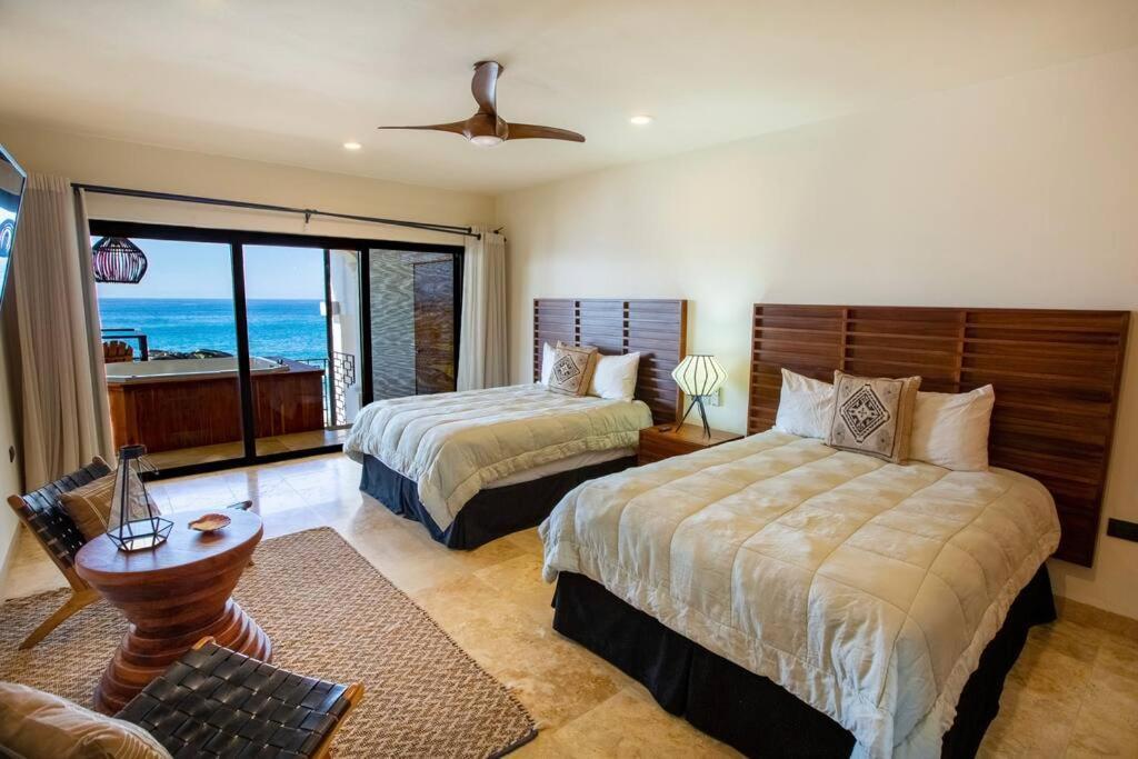 Beach Front Casa Bruma, Jacuzzi W Massage. Holiday home *
